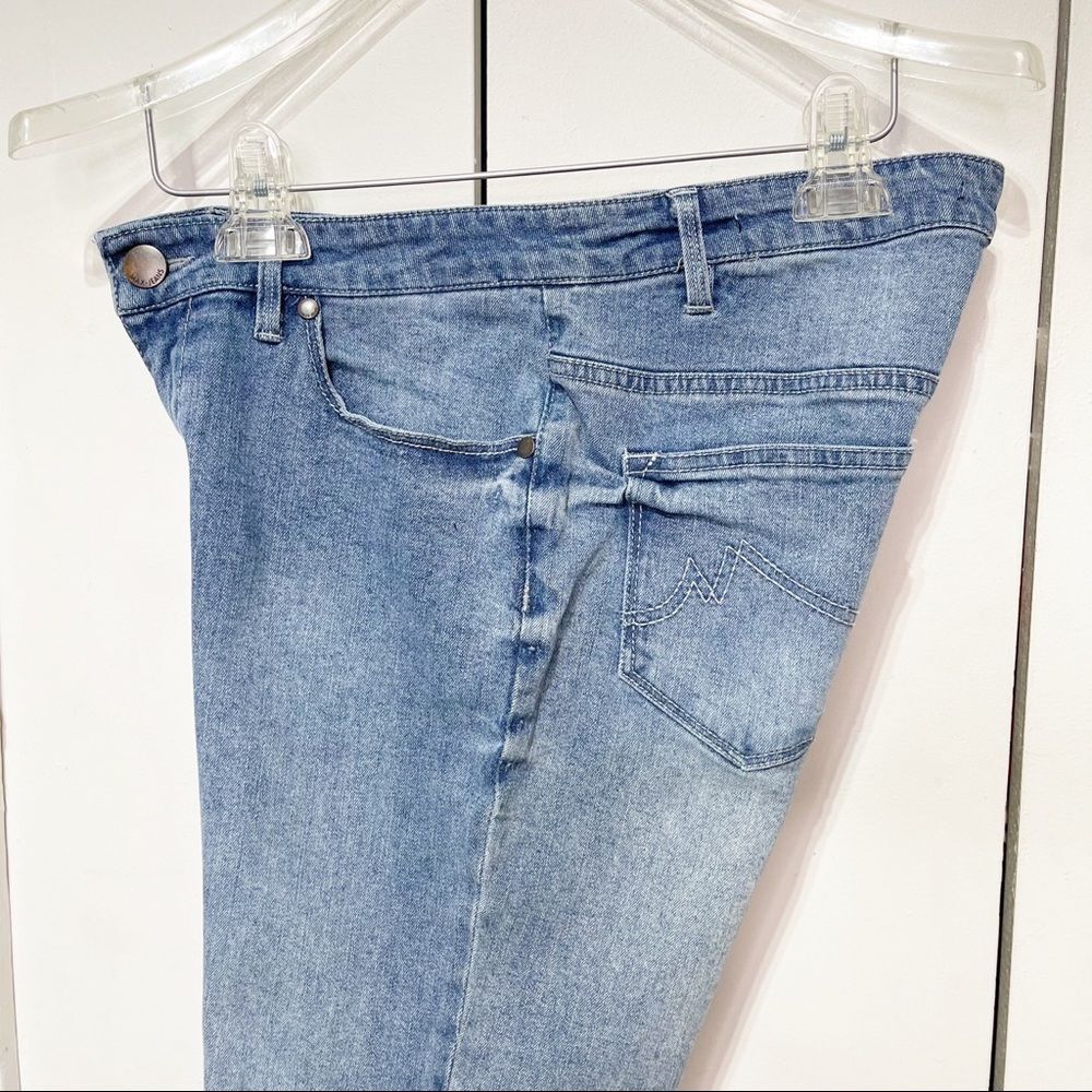 Max Jeans Women Capri Denim Size 8 Blue - Picture 13 of 15